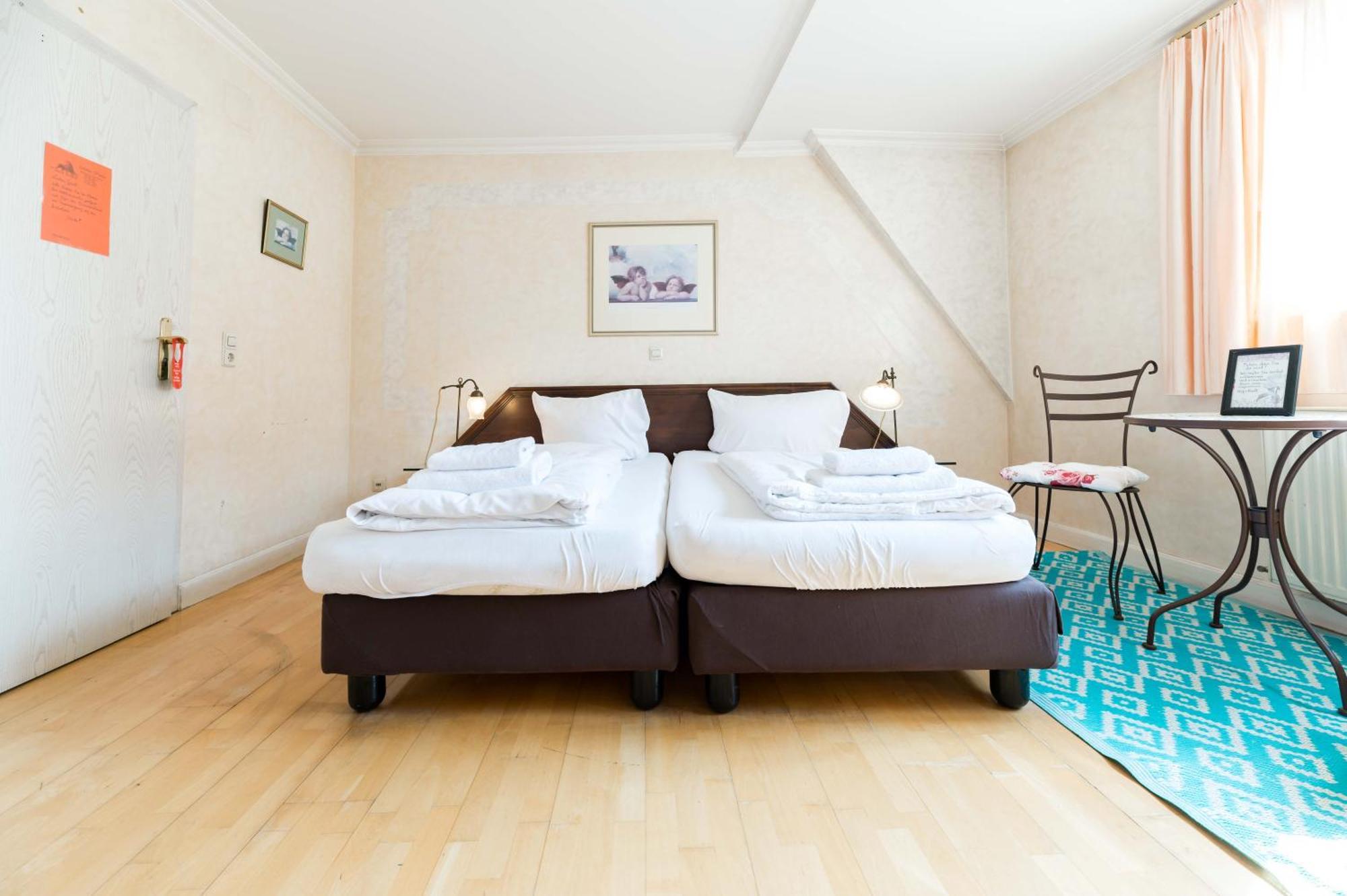 Leone D'oro Hotel *